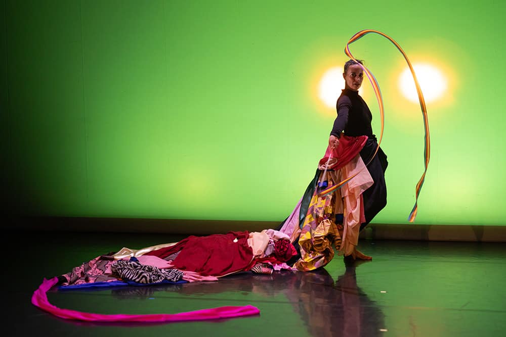 Printemps carougeois – Silahkan, par Laurence Yadi