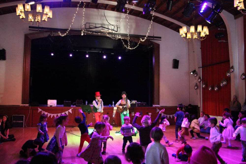 Sirop dansant des tout-petits