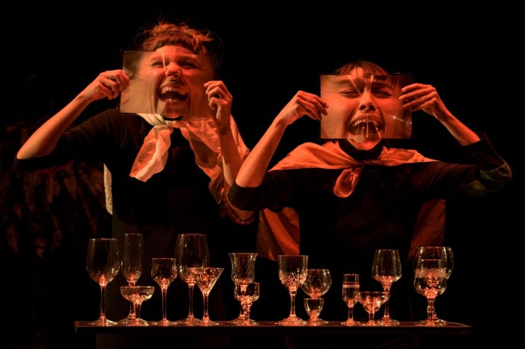 Castōr e Pollūx – Considerate lilia