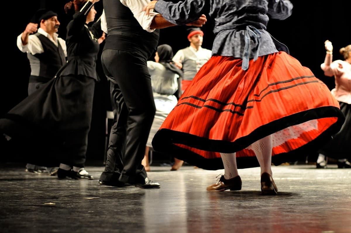 Dançar com tradição – Uma viagem em família às danças populares portuguesas