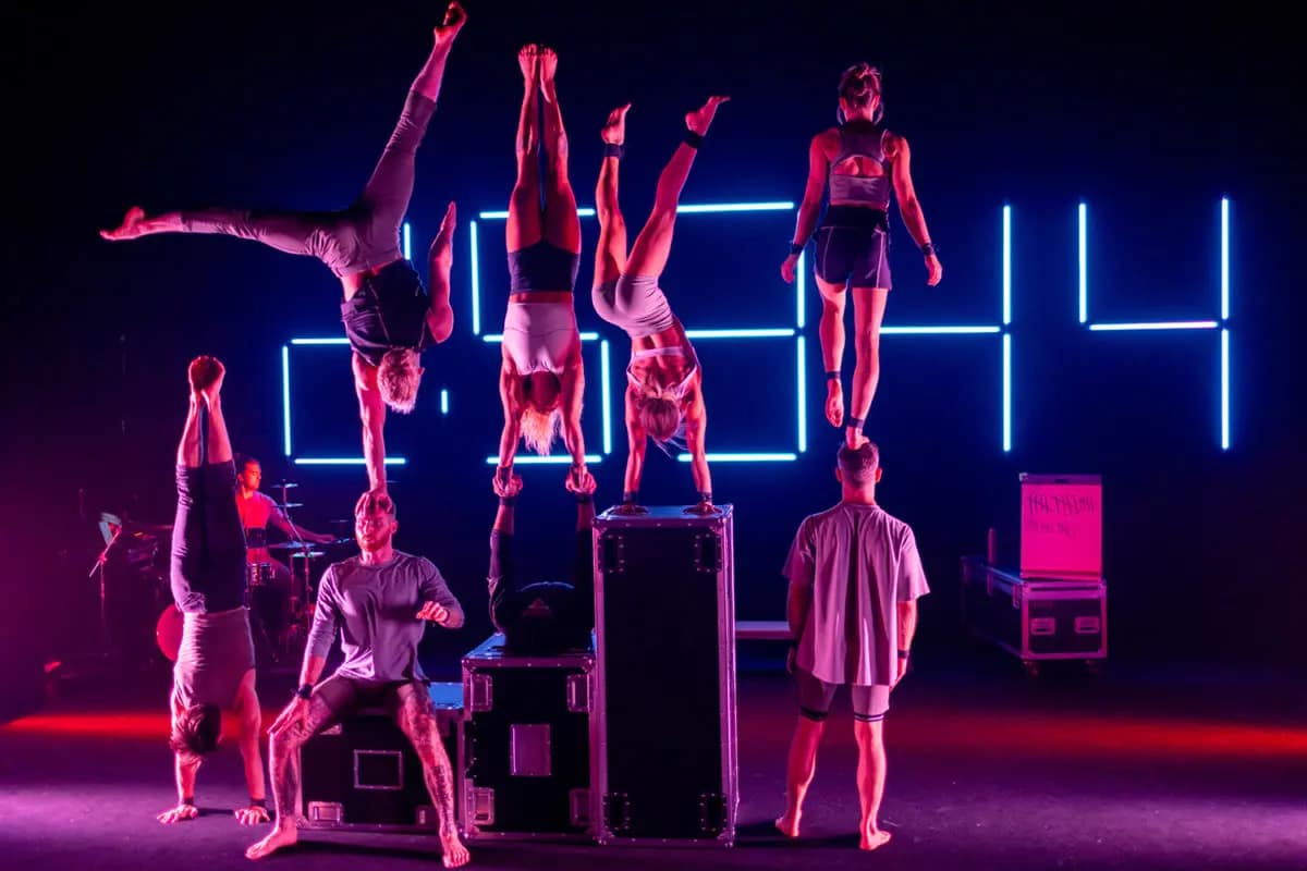 Ten thousand hours – Gravity & Other Myths