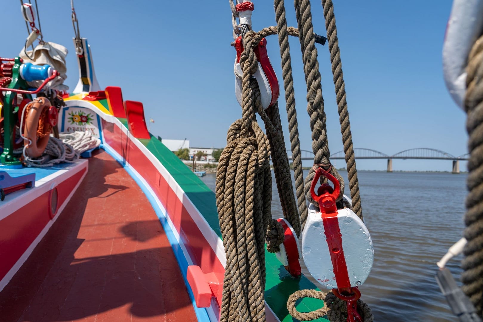 Turismo Fluvial – Visitas ao Barco Varino Liberdade