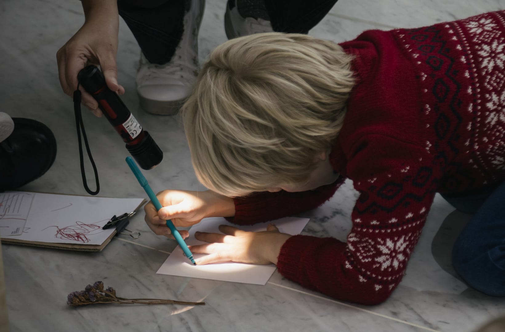 MACAM – Luz no bolso: Oficina das coisas que brilham por dentro