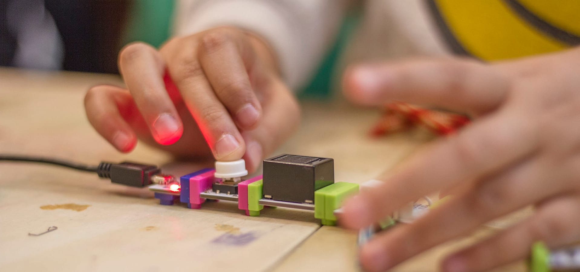 Vamos programar? – Ozobots e Manjericos