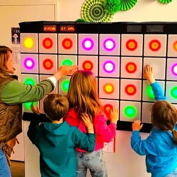 CrazySchool (Cranves-Sales)