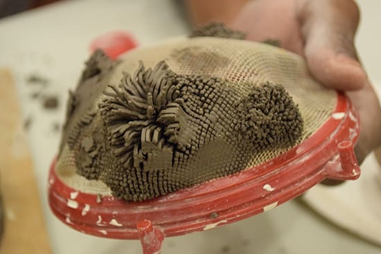 Cerâmica terra-a-terra – Oficina de cerâmica para crianças com Francesca Casolino