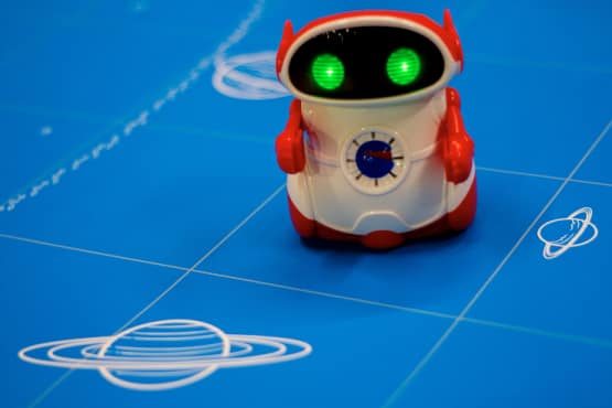 Vamos programar? – Pai Natal «Ozobot»