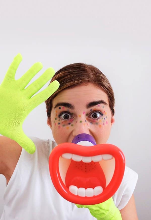 Chinfrim com Rita Red Shoes