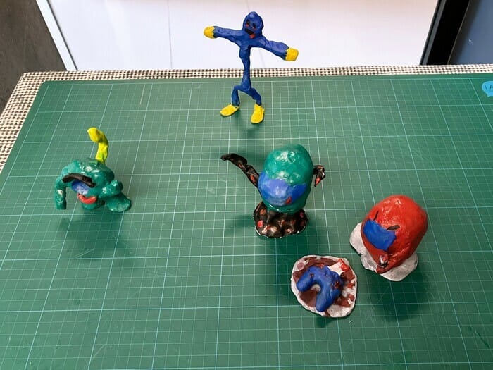 Ateliers création de saynètes, dessin et ombres projetées