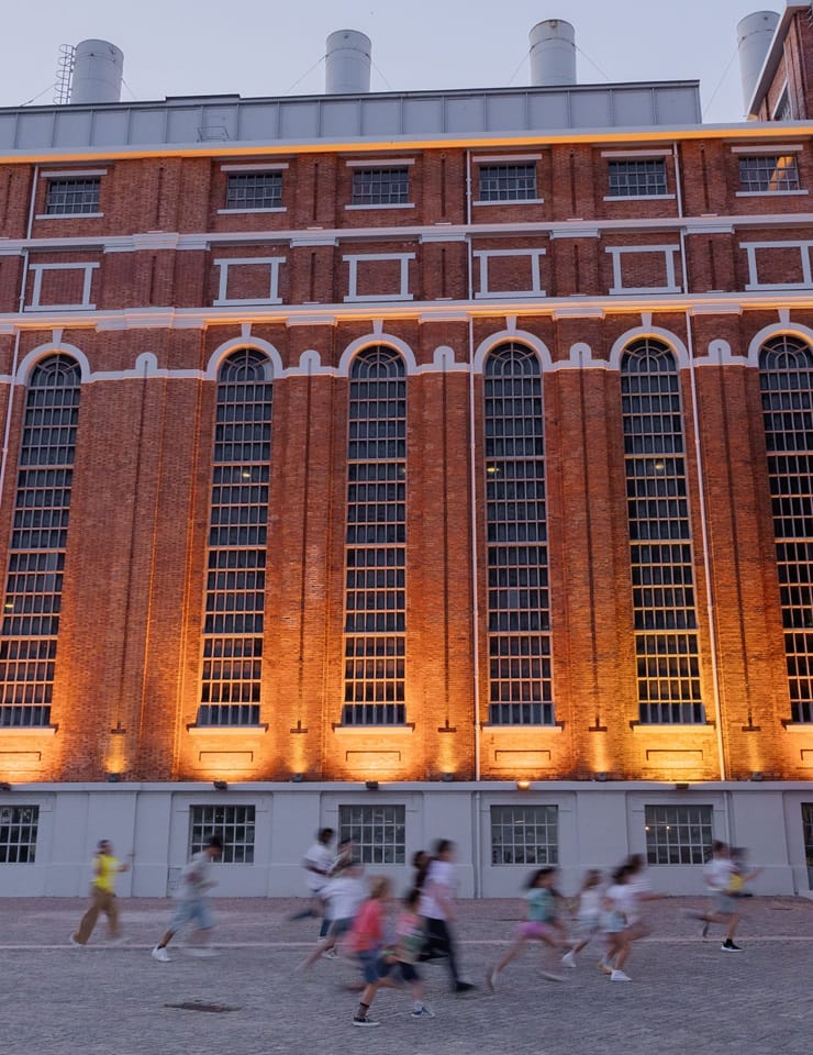 Uma noite no museu para famĂlias