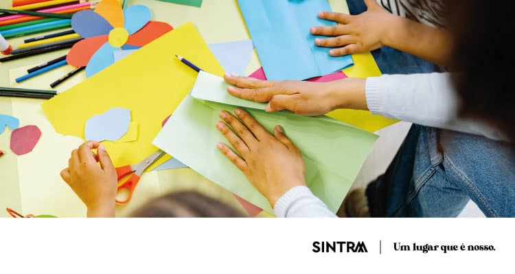 Oficina de expressão plástica