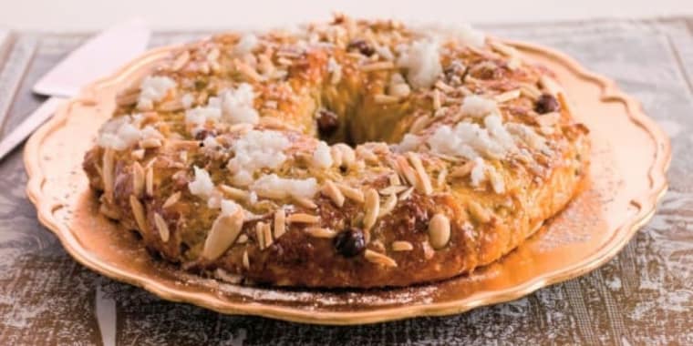 Bolo Rainha com massa mãe em forno de lenha