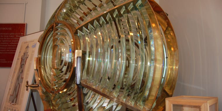 Segredos da Luz – Workshop sobre a Evolução e Manutenção dos Equipamentos Ópticos dos Faróis