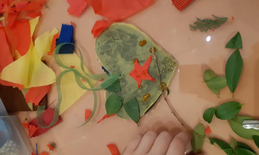 Decorações de Natal – Atelier de colagem e pintura sobre madeira