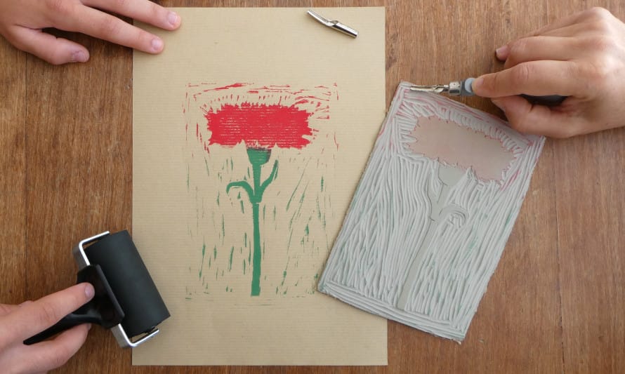 Gravo um cravo – Oficina de linogravura para famĂlias